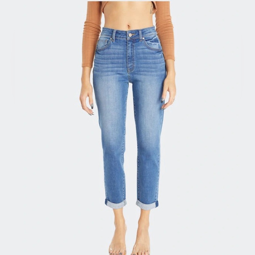 Enjean Super High Rise Mom Jeans